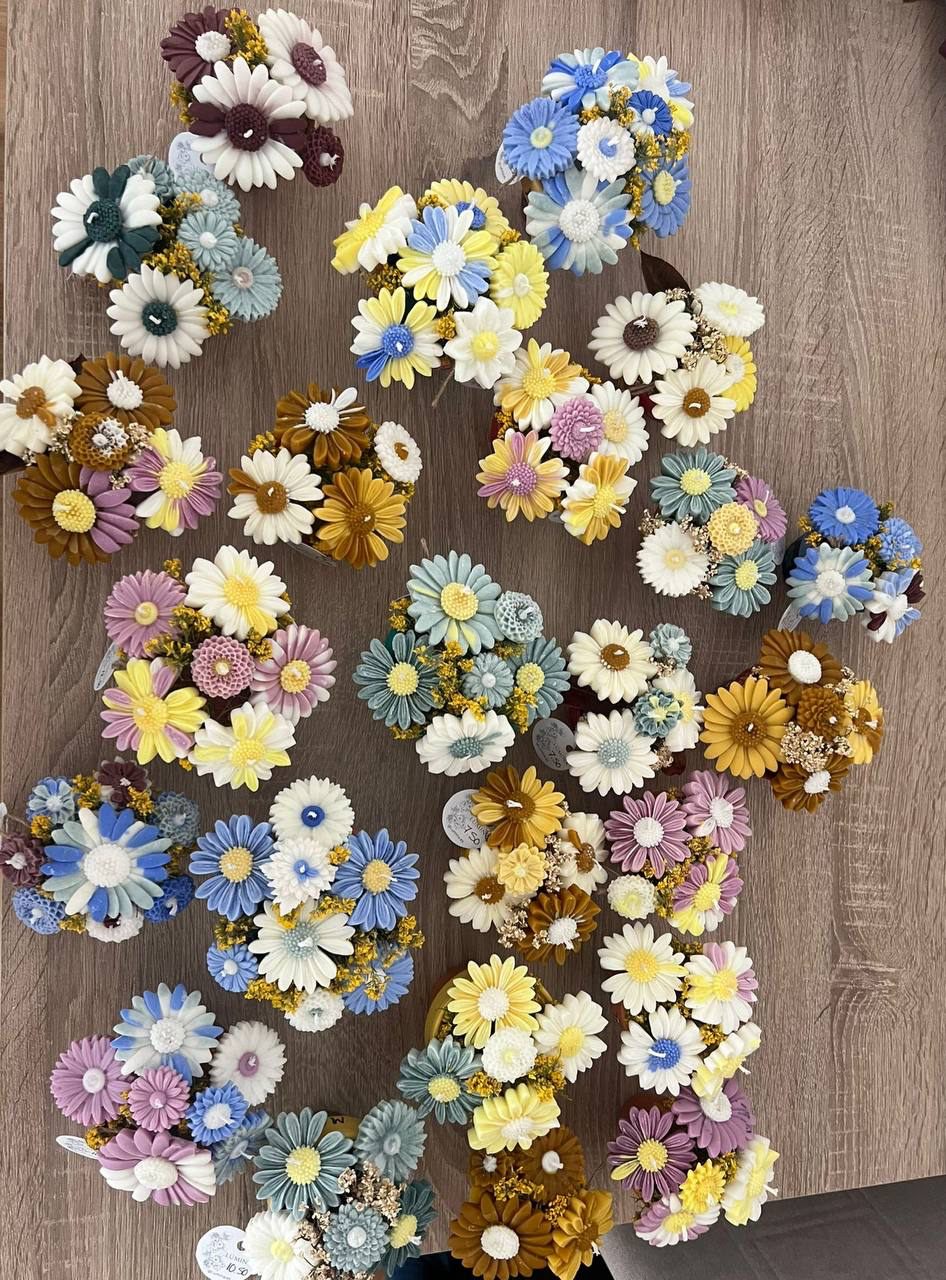 Flores de cera sueltas